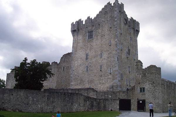 LA TOUR DU CHATEAU 